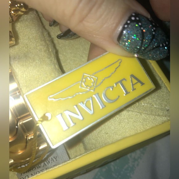 Invicta Reserve Venom Women's Watch w/ Metal, Mother of Pearl & Oyster Dial - Picture 8 of 8